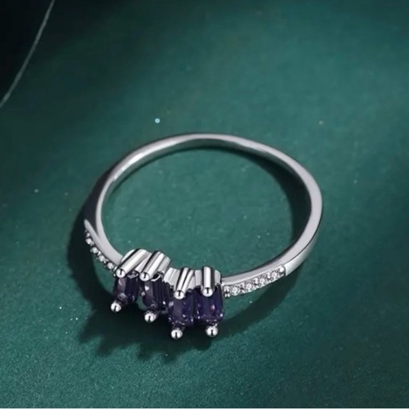 Purple ring - Picture 2 of 5